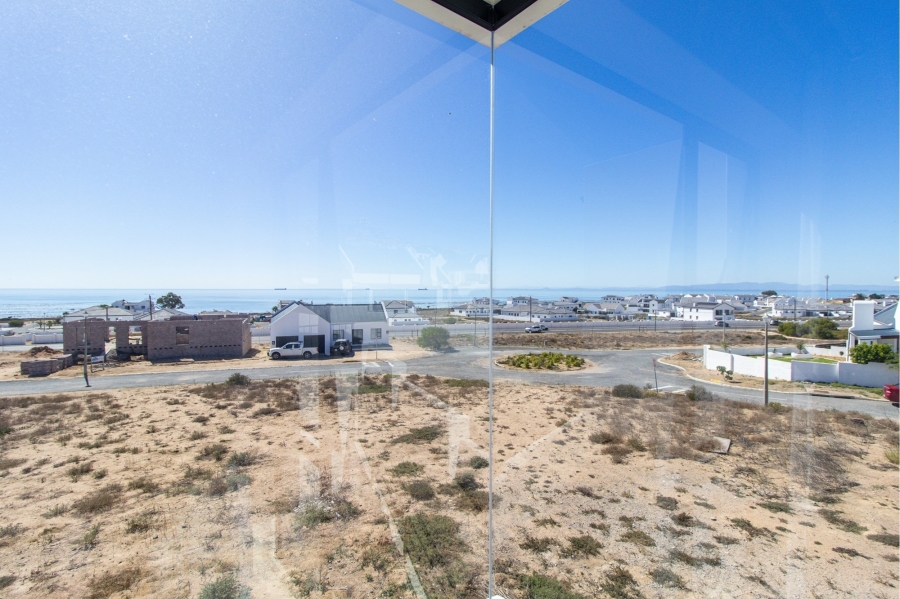 5 Bedroom Property for Sale in Da Gama Bay Western Cape
